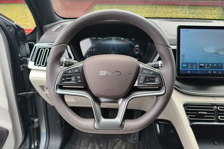 Used BYD Song PLUS New Energy 2025 DM-i 112KM Prestige Model Steering Wheel