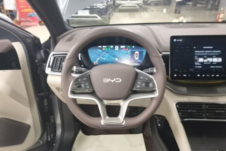 Used BYD Song PLUS New Energy 2025 DM-i 112KM Prestige Model Steering Wheel
