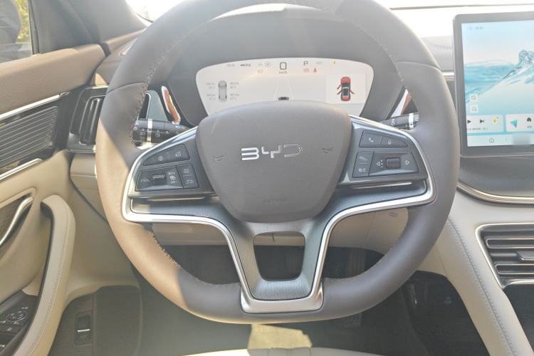Used BYD Song PLUS New Energy 2025 DM-i 112KM Prestige Model Steering Wheel