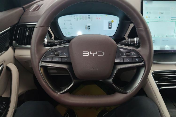 Used BYD Song PLUS New Energy 2025 DM-i 112KM Prestige Model Steering Wheel