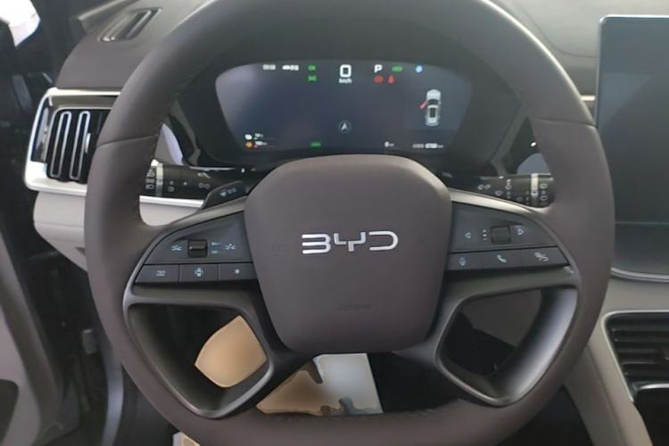 Used BYD Song PLUS New Energy 2025 DM-i Intelligent Driving 112KM Prestige Model Steering Wheel