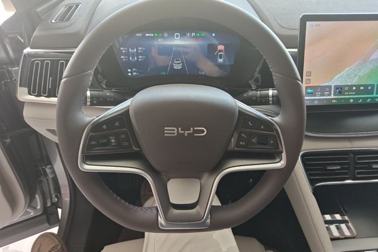 Used BYD Song PLUS New Energy 2025 DM-i 112KM Prestige Model Steering Wheel