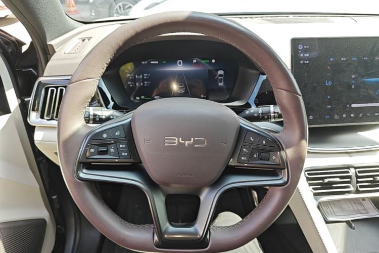 Used BYD Song PLUS New Energy 2025 EV 520km Luxury Version Steering Wheel