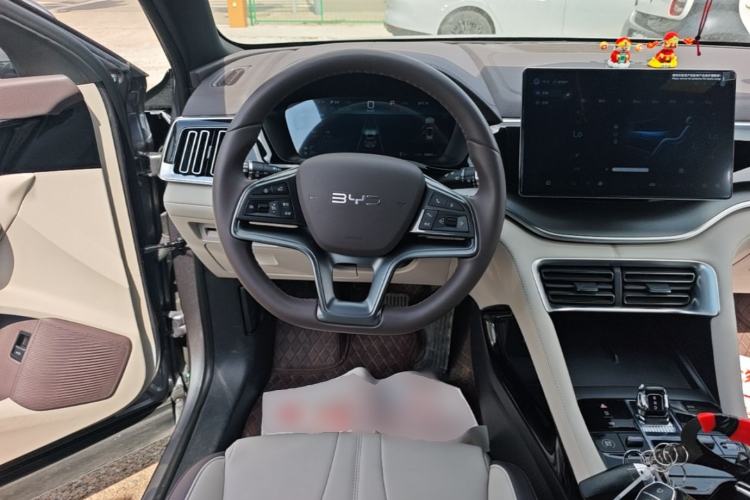 Used BYD Song PLUS New Energy 2025 DM-i 112KM Prestige Model Steering Wheel