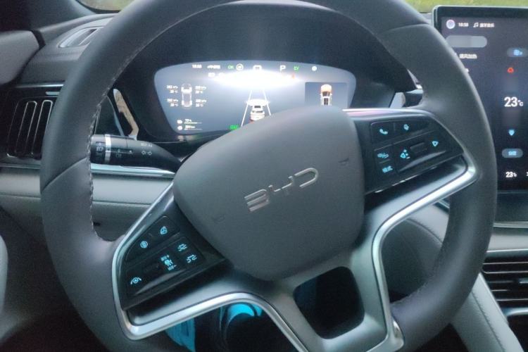 Used BYD Song PLUS New Energy 2025 DM-i 160KM Flagship Model Steering Wheel
