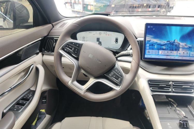 Used BYD Song PLUS New Energy 2025 DM-i 112KM Prestige Model Steering Wheel