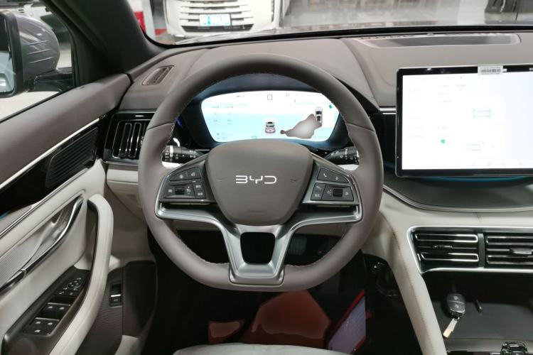 Used BYD Song PLUS New Energy 2025 DM-i 112KM Prestige Model Steering Wheel