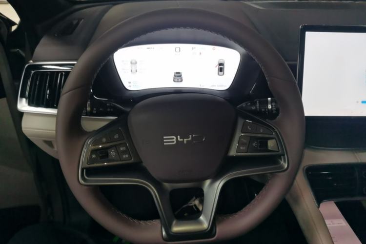 Used BYD Song PLUS New Energy 2025 DM-i 112KM Prestige Model Steering Wheel