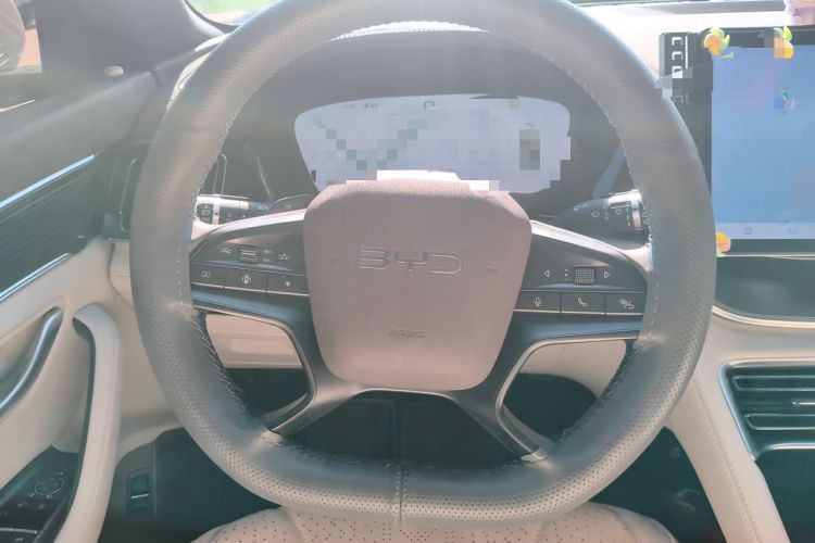 Used BYD Song PLUS New Energy 2025 DM-i 112KM Prestige Model Steering Wheel