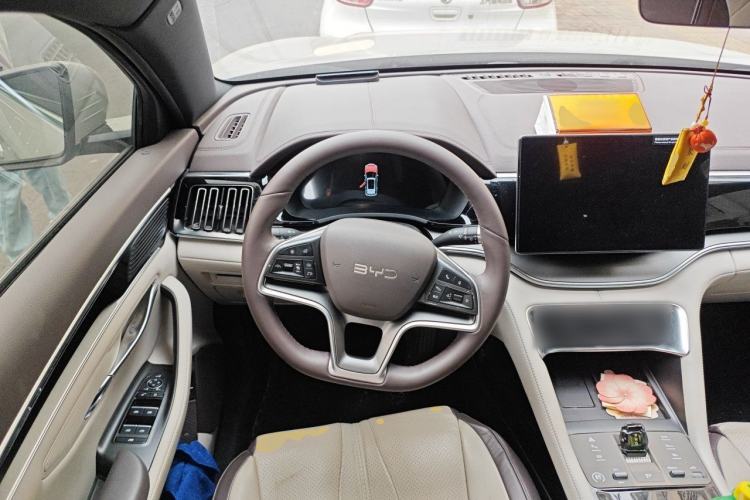Used BYD Song PLUS New Energy 2025 DM-i 112KM Prestige Model Steering Wheel