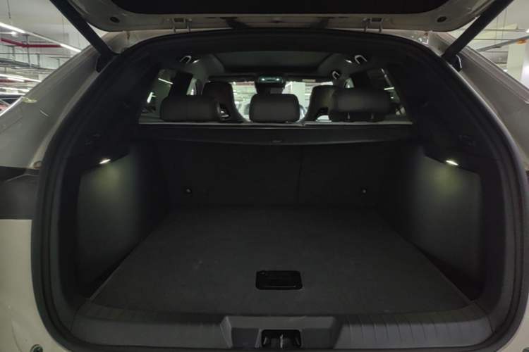 Used BYD Song PLUS New Energy 2025 DM-i 160KM Flagship Model Trunk
