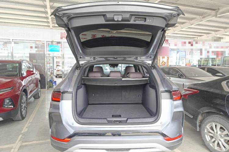 Used BYD Song PLUS New Energy 2025 DM-i 112KM Prestige Model Trunk