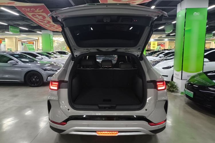 Used BYD Song PLUS New Energy 2025 EV Intelligent Driving Edition 520km Luxury Model Trunk
