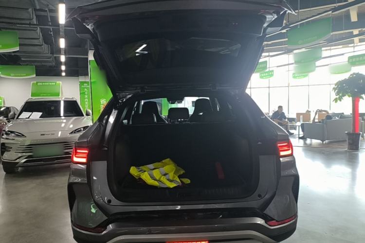 Used BYD Song PLUS New Energy 2025 EV Intelligent Driving Edition 520km Luxury Model Trunk