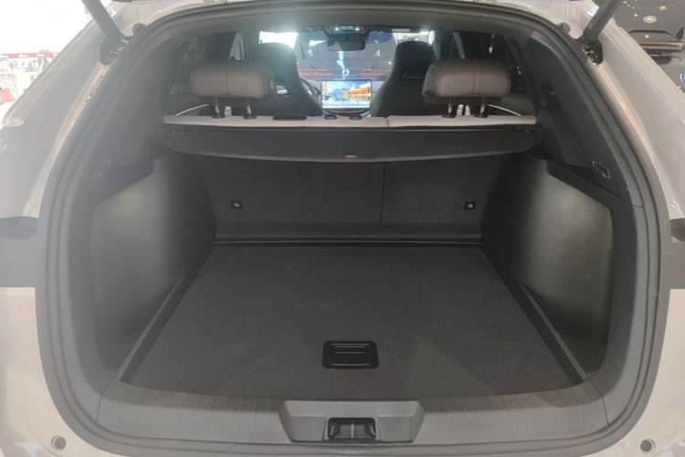Used BYD Song PLUS New Energy 2025 DM-i Intelligent Driving 160KM Flagship Model Trunk