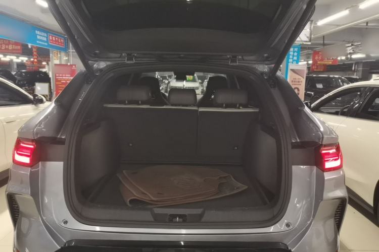 Used BYD Song PLUS New Energy 2025 DM-i 112KM Prestige Model Trunk