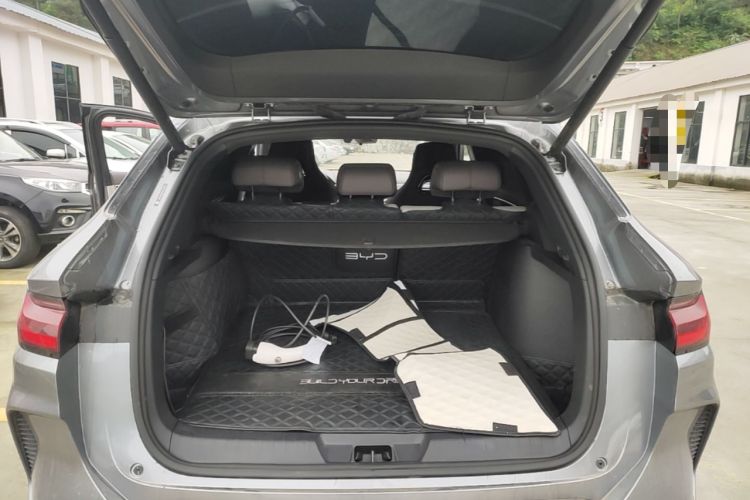 Used BYD Song PLUS New Energy 2025 DM-i 112KM Prestige Model Trunk