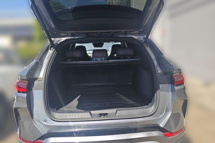 Used BYD Song PLUS New Energy 2025 DM-i 112KM Prestige Model Trunk