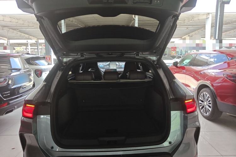Used BYD Song PLUS New Energy 2025 DM-i 112KM Prestige Model Trunk