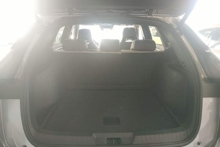 Used BYD Song PLUS New Energy 2025 DM-i Smart Drive 112KM Prestige Model Trunk