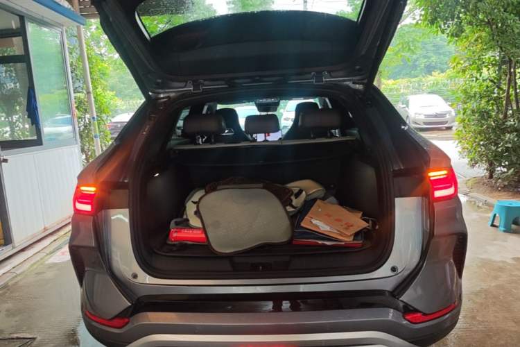 Used BYD Song PLUS New Energy 2025 EV 520km Premium Version Trunk