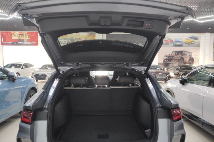 Used BYD Song PLUS New Energy 2025 DM-i Smart Drive 112KM Prestige Model Trunk