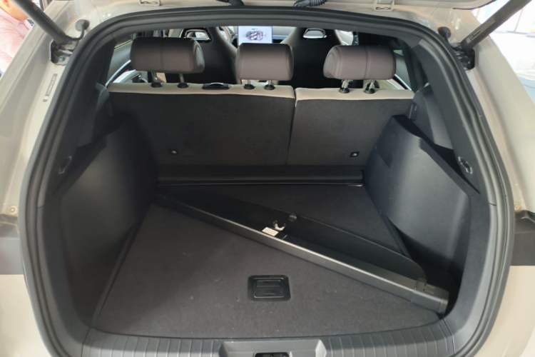 Used BYD Song PLUS New Energy 2025 DM-i 112KM Prestige Model Trunk