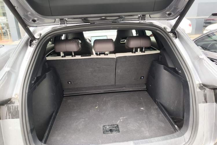 Used BYD Song PLUS New Energy 2025 DM-i Intelligent Driving 160KM Flagship Model Trunk
