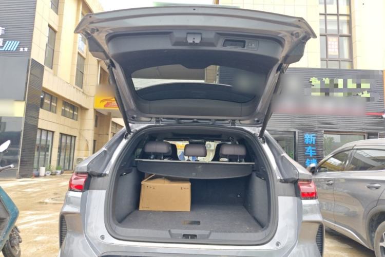 Used BYD Song PLUS New Energy 2025 DM-i 112KM Prestige Model Trunk
