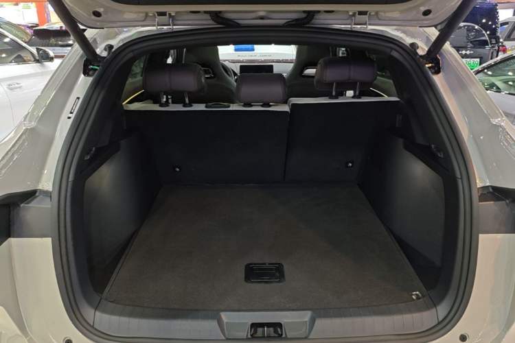 Used BYD Song PLUS New Energy 2025 DM-i Intelligent Driving 112KM Prestige Model Trunk
