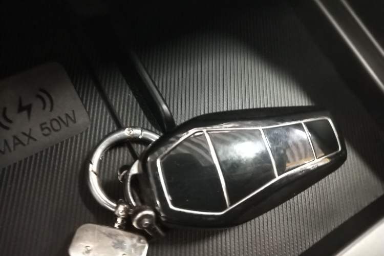 Used BYD Song PLUS New Energy 2025 EV Intelligent Driving Version 520km Premium Model Vehicle Key