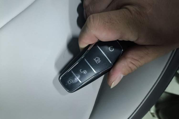 Used BYD Song PLUS New Energy 2025 EV Intelligent Driving Edition 520km Luxury Model Vehicle Key
