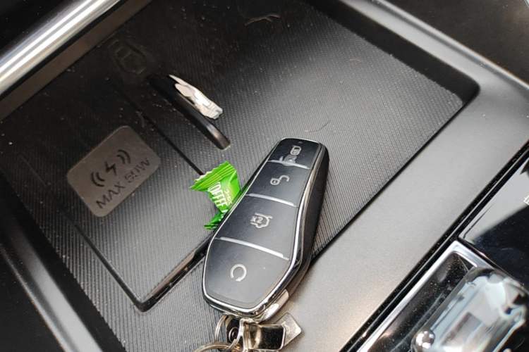Used BYD Song PLUS New Energy 2025 DM-i 112KM Prestige Model Vehicle Key