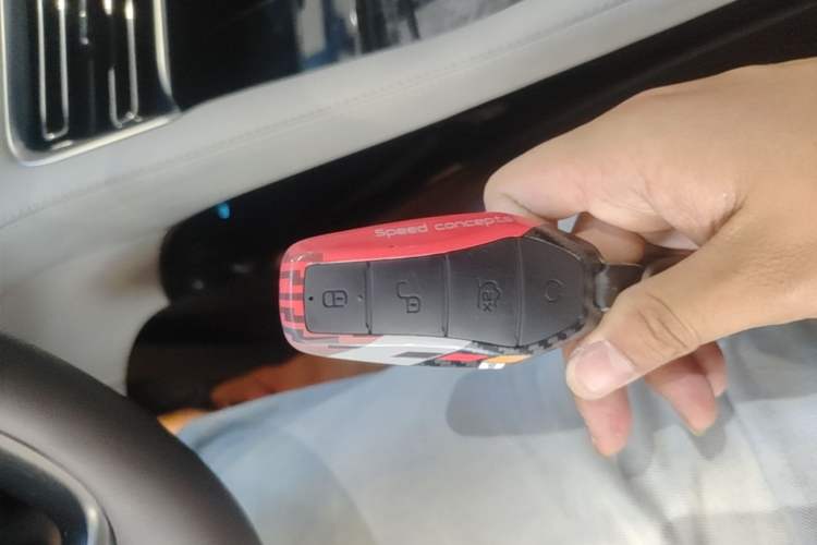 Used BYD Song PLUS New Energy 2025 DM-i Intelligent Driving 160KM Flagship Model Vehicle Key