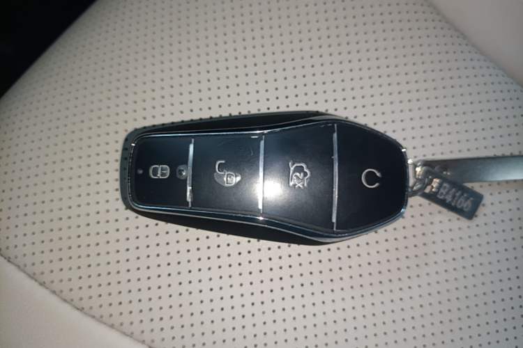 Used BYD Song PLUS New Energy 2025 DM-i 160KM Flagship Model Vehicle Key