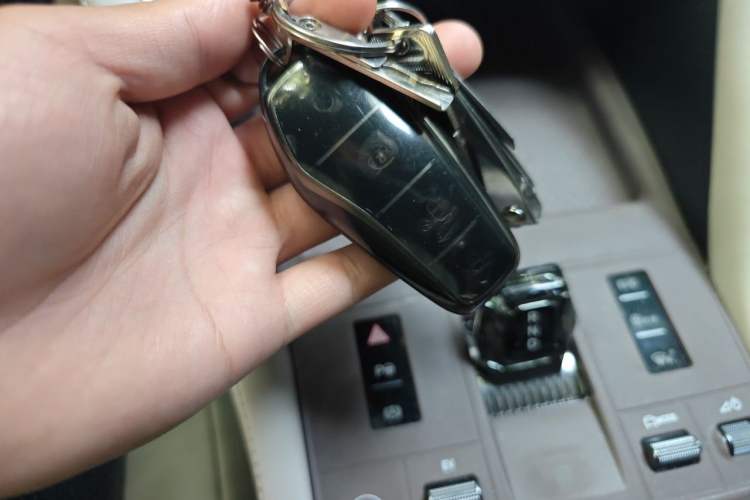 Used BYD Song PLUS New Energy 2025 DM-i Smart Drive 112KM Prestige Model Vehicle Key