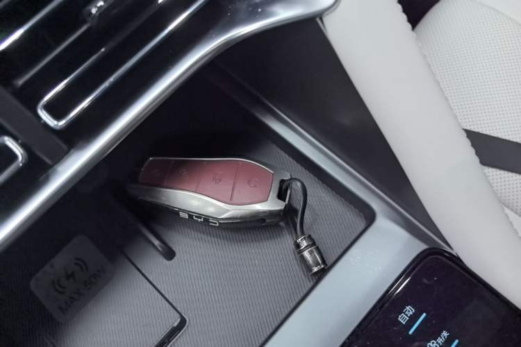 Used BYD Song PLUS New Energy 2025 EV Intelligent Driving Version 520km Premium Model Vehicle Key
