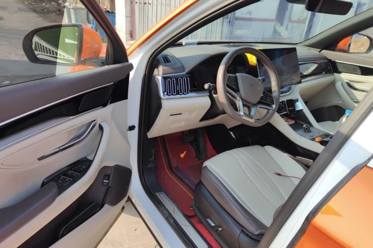 Used BYD Song PLUS New Energy 2025 DM-i 160KM Flagship Model Driver Seat