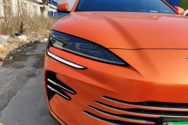 Used BYD Song PLUS New Energy 2025 DM-i 160KM Flagship Model Right Front Headlight