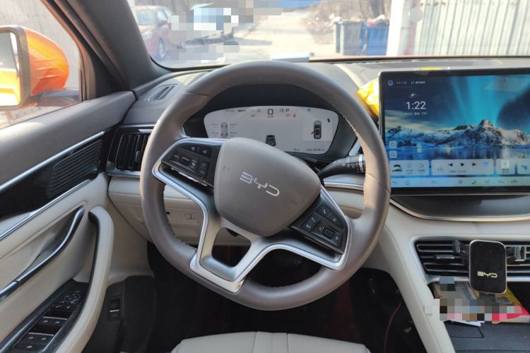 Used BYD Song PLUS New Energy 2025 DM-i 160KM Flagship Model Steering Wheel