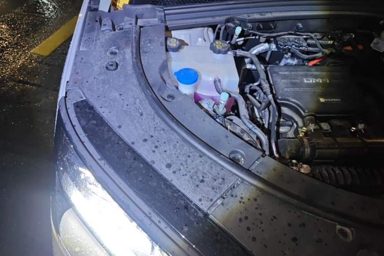 Used BYD Song PLUS New Energy 2025 DM-i Intelligent Driving 112KM Prestige Model Engine Bay Right