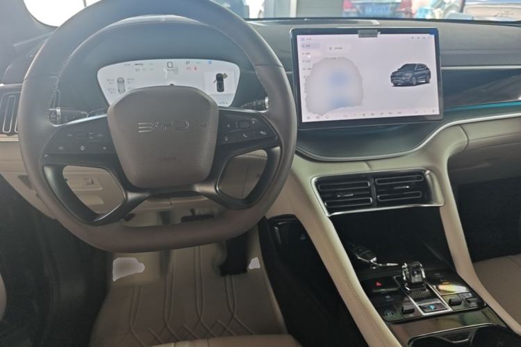Used BYD Song PLUS New Energy 2025 DM-i Intelligent Driving 112KM Prestige Model Center Console