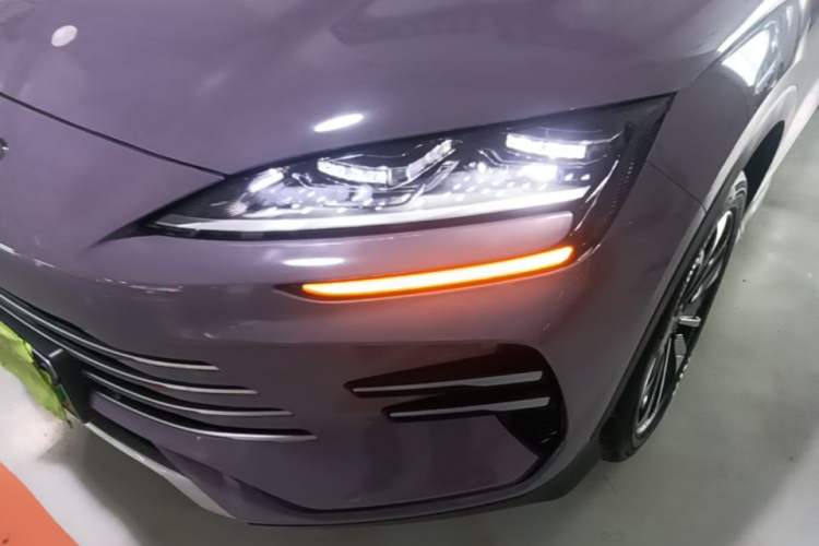 Used BYD Song PLUS New Energy 2025 DM-i 160KM Flagship Model Left Front Headlight