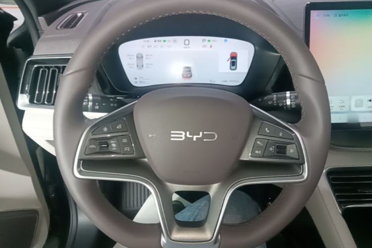 Used BYD Song PLUS New Energy 2025 DM-i 160KM Flagship Model Steering Wheel
