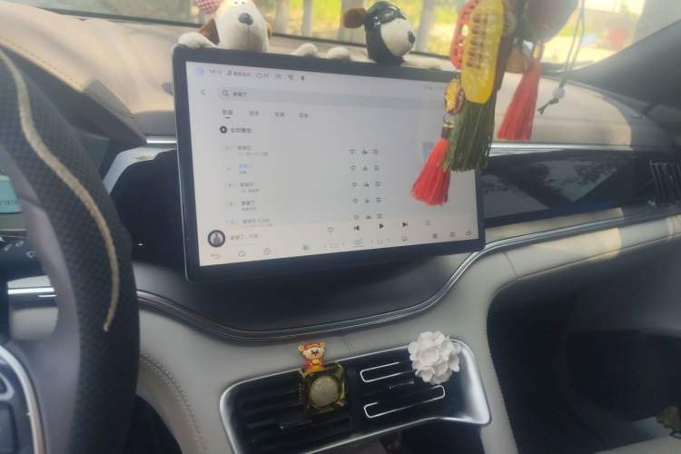 Used BYD Song PLUS New Energy 2025 DM-i 112KM Prestige Model Audio And AC Panel
