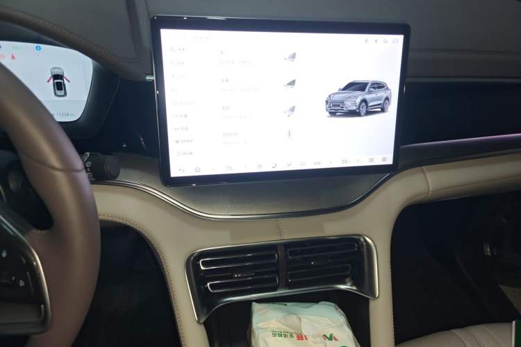 Used BYD Song PLUS New Energy 2025 DM-i 112KM Prestige Model Audio And AC Panel