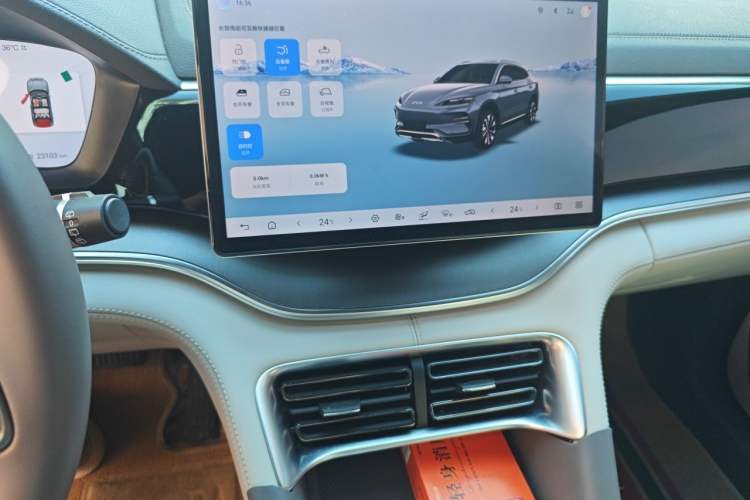 Used BYD Song PLUS New Energy 2025 EV 520km Luxury Version Audio And AC Panel