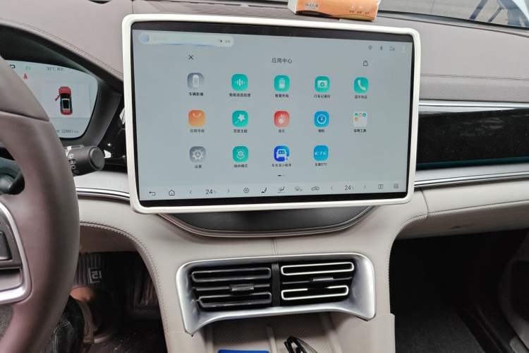 Used BYD Song PLUS New Energy 2025 DM-i 160KM Flagship PLUS Audio And AC Panel