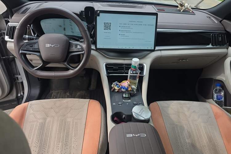 Used BYD Song PLUS New Energy 2025 DM-i Intelligent Driving 160KM Flagship Model Center Console