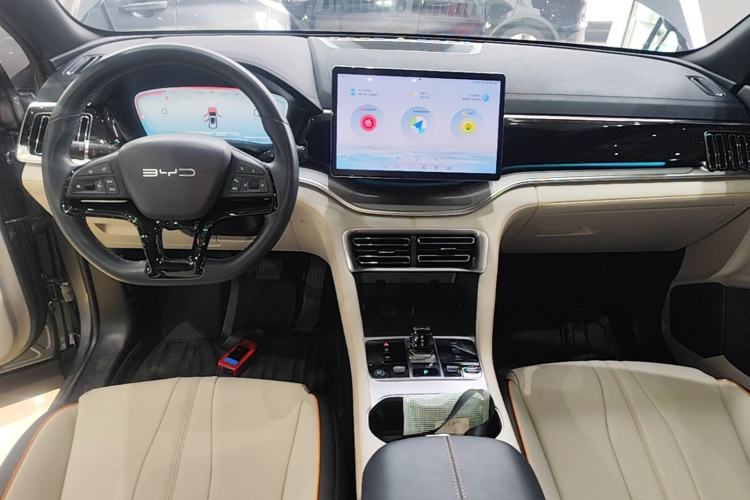Used BYD Song PLUS New Energy 2025 EV Smart Drive Edition 605km Flagship Model Center Console